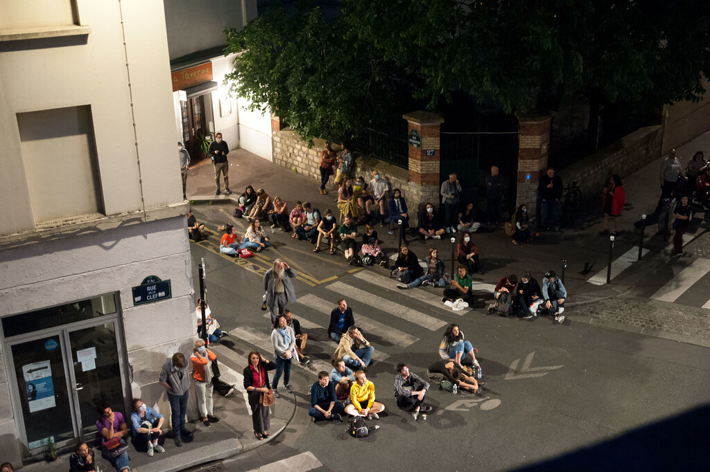 Audience seen from La Clef's roof during an open-air screening, May 2020